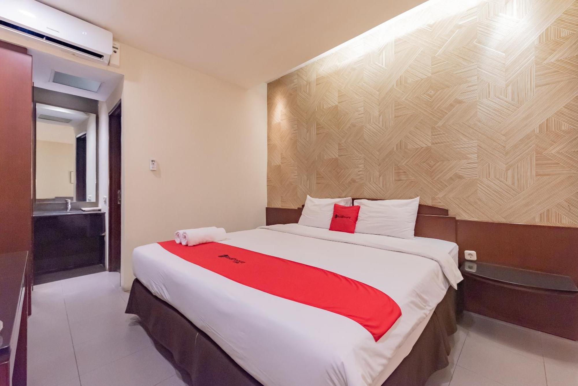 Reddoorz Plus @ Cipaganti Street 3 Bandung Bagian luar foto