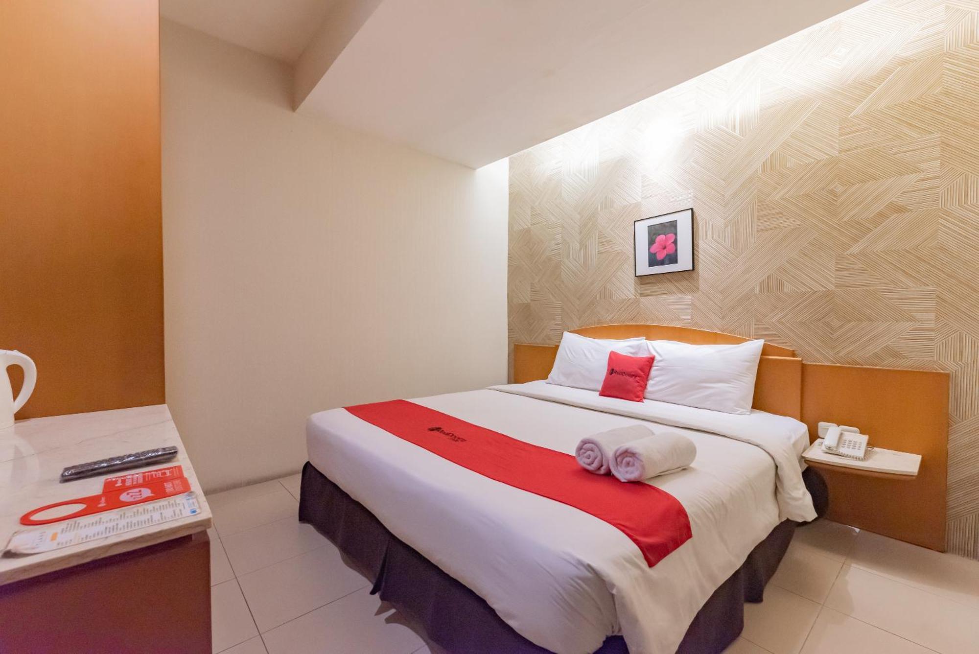 Reddoorz Plus @ Cipaganti Street 3 Bandung Bagian luar foto