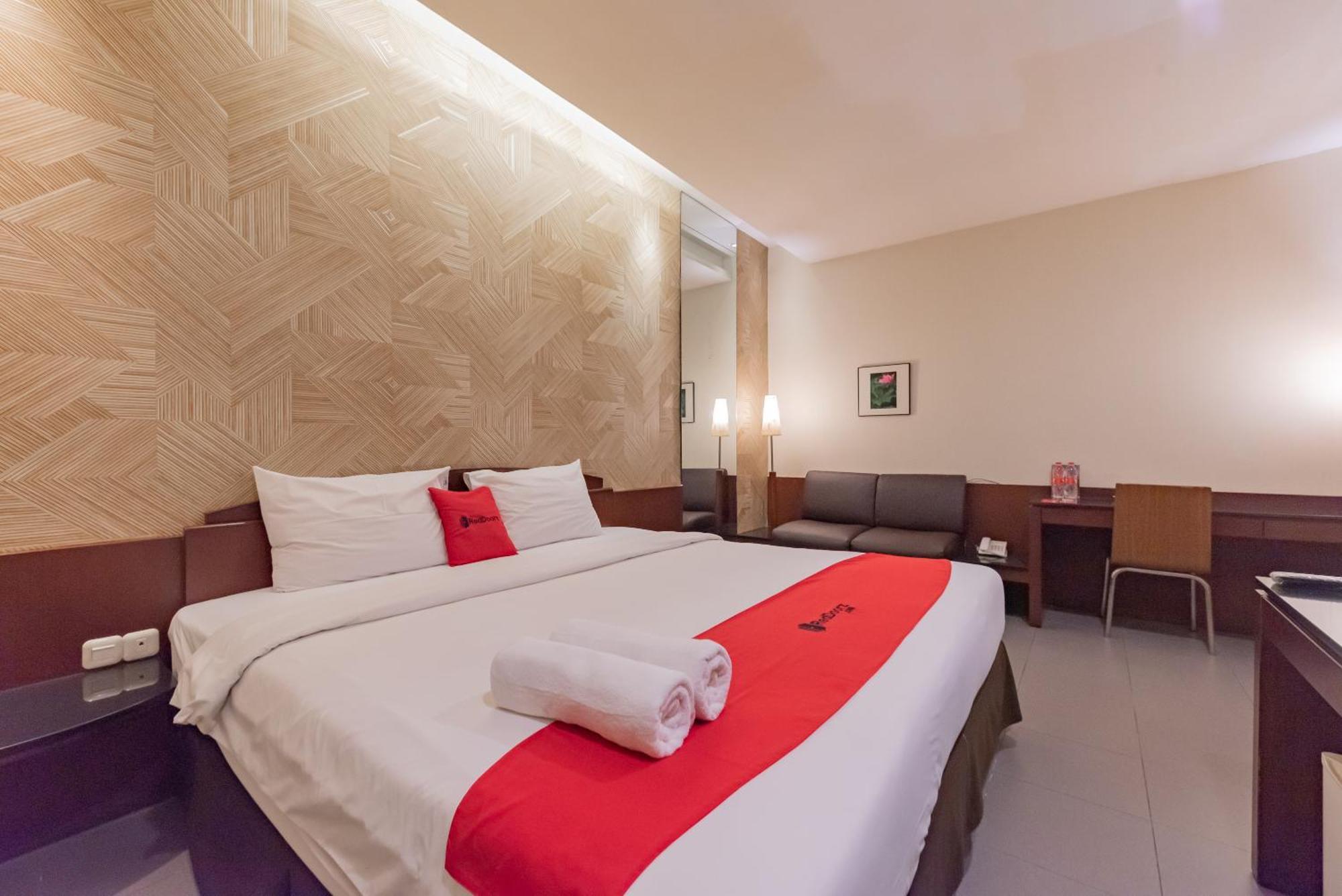 Reddoorz Plus @ Cipaganti Street 3 Bandung Bagian luar foto